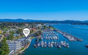 Harbour Marina - Absolute Waterfront Apartment